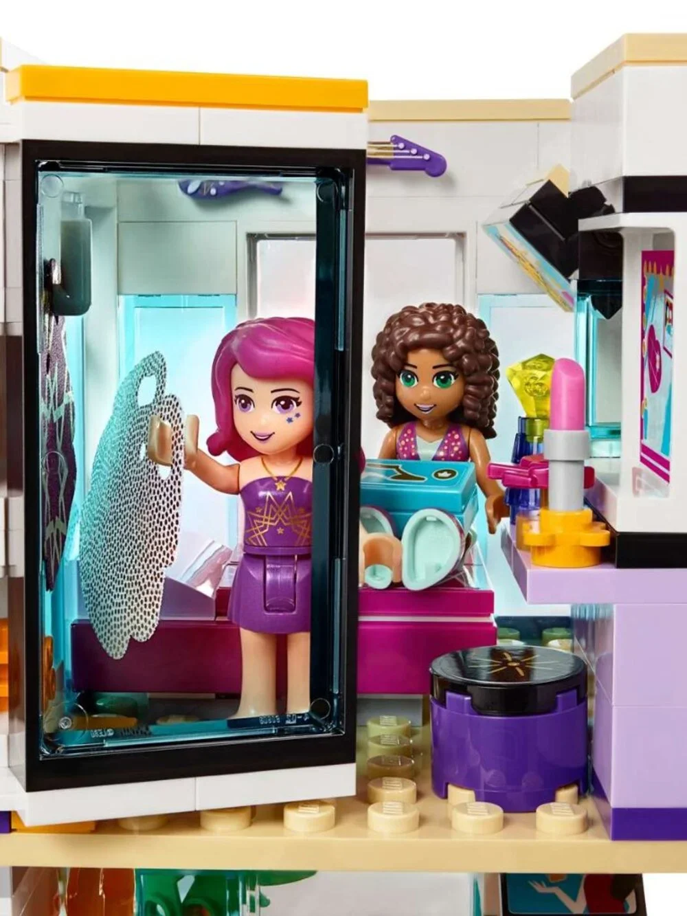 LEGO Friends Livi's Pop Star House  (#41135, 597 pieces) - Retired